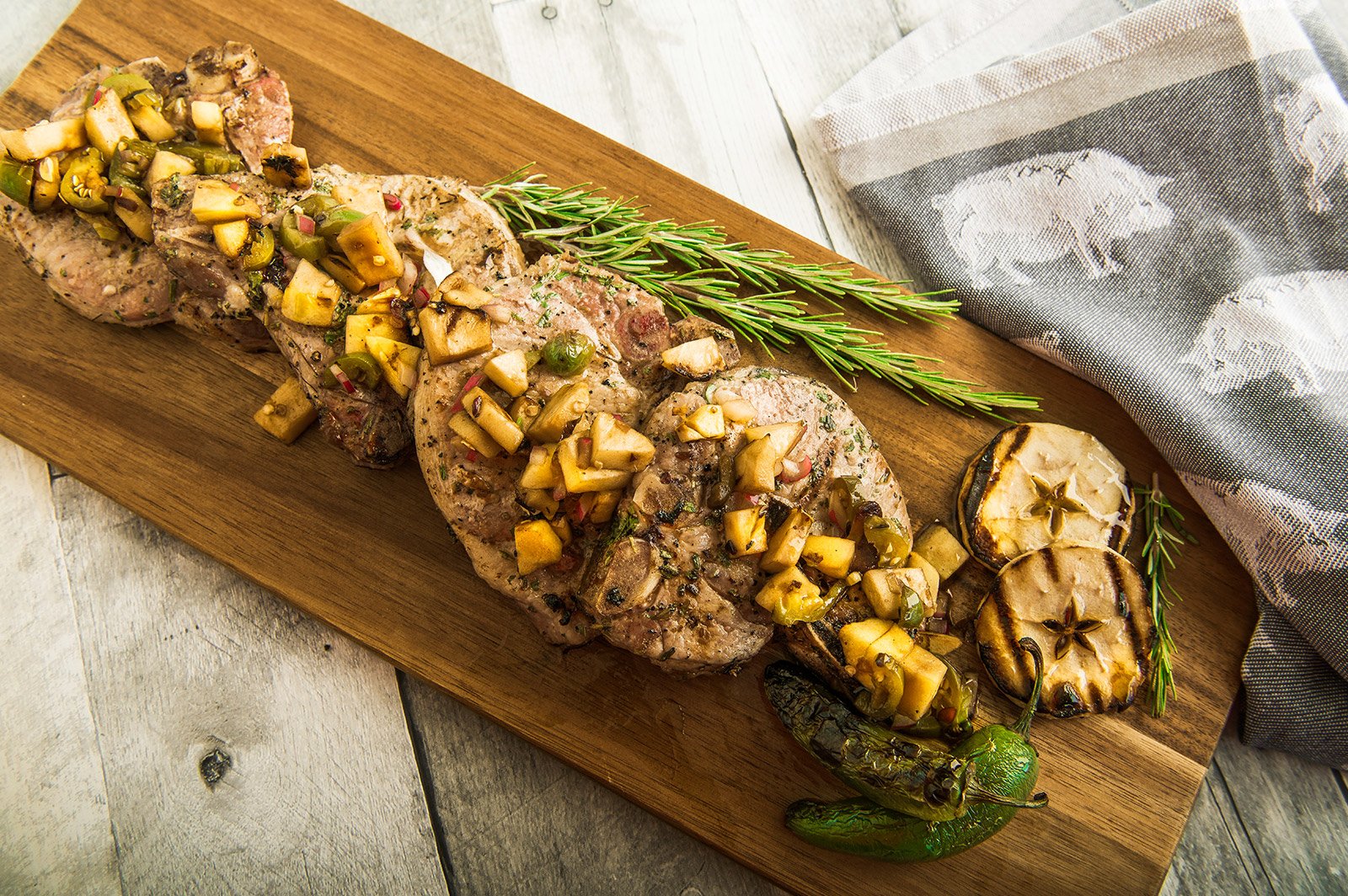 Schweinekoteletts mit Apfel & Jalapeño Schweinekoteletts mit Apfel & Jalapeño